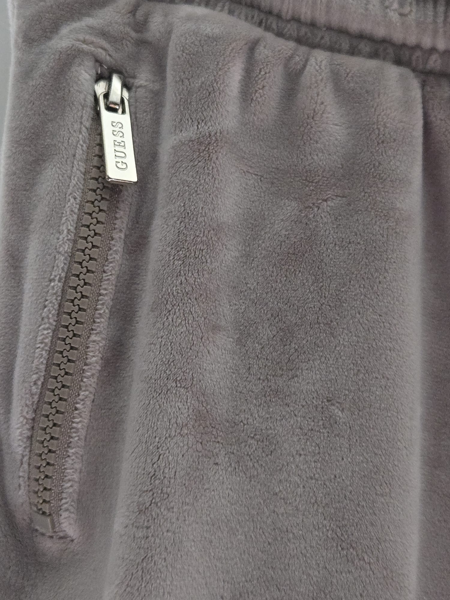 Guess | Couture Velvet/Velour Jogger Pants - Image 4
