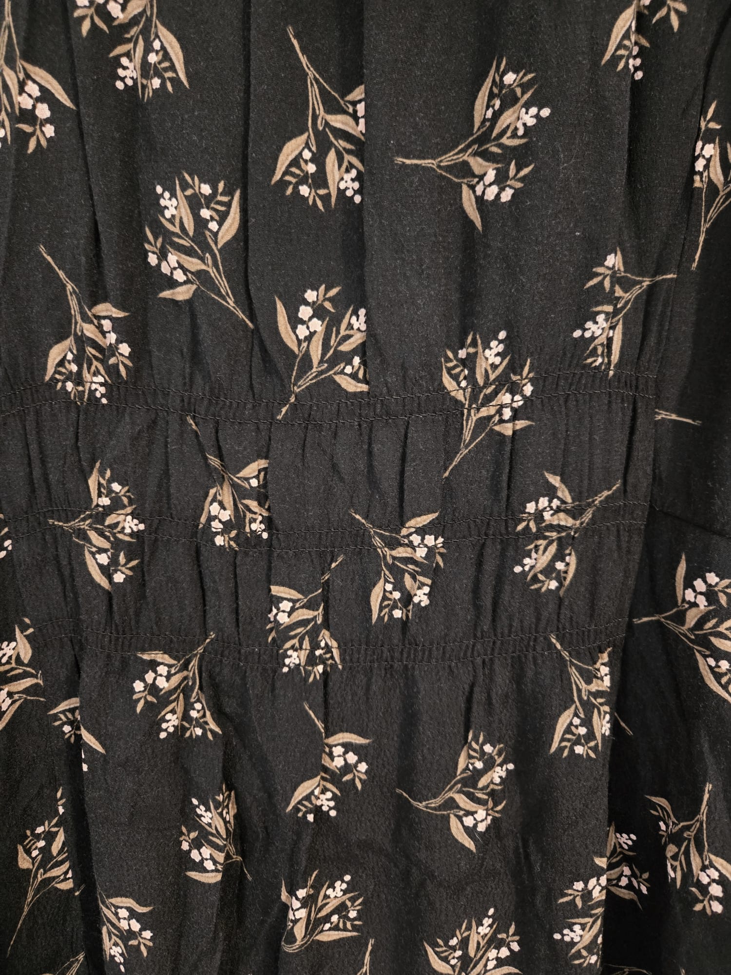 French Connection | Gaun Long Sleeve Midi Black Floral - Image 3