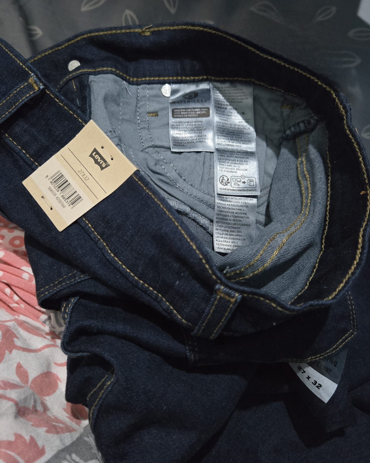 Levi's | 310 - Shaping Super Skinny women's jeans - Image 4