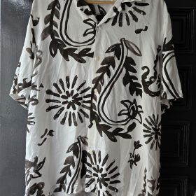 Zara | Oversized Button-Up Shirt – White with Black Abstract Print