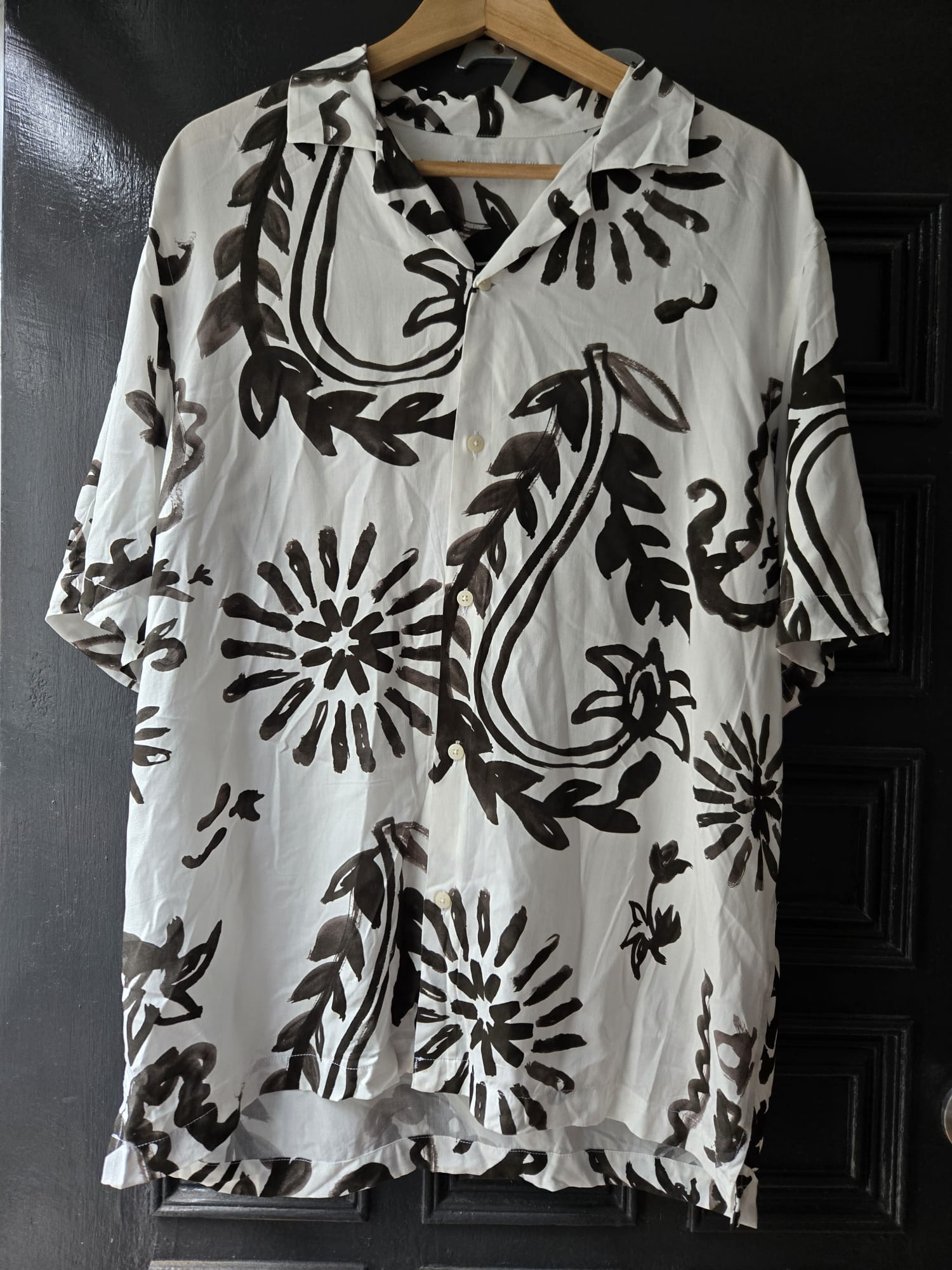 Zara | Oversized Button-Up Shirt – White with Black Abstract Print
